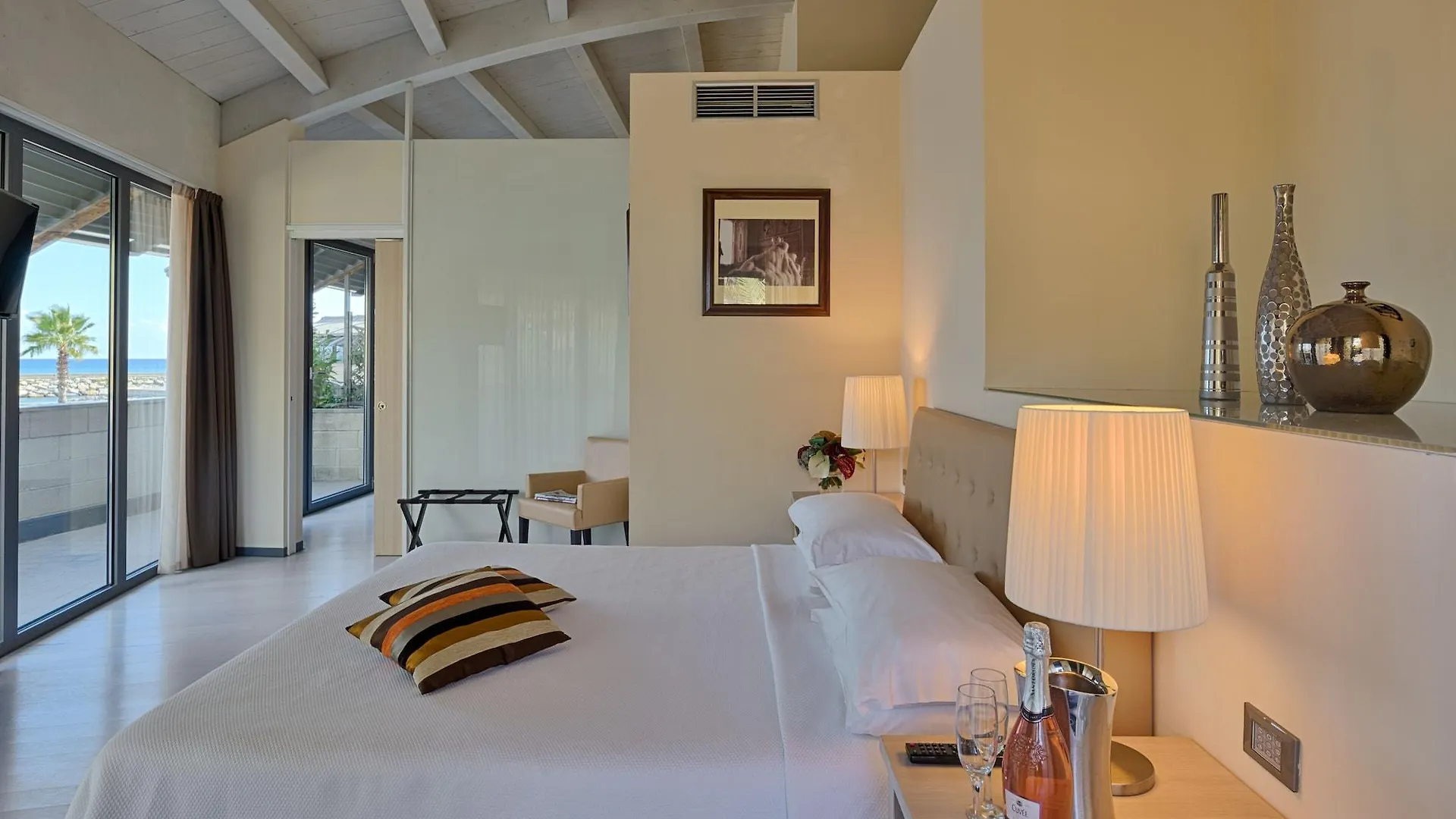 Hotel Riviera Dei Fiori Сан-Лоренцо-аль-Маре